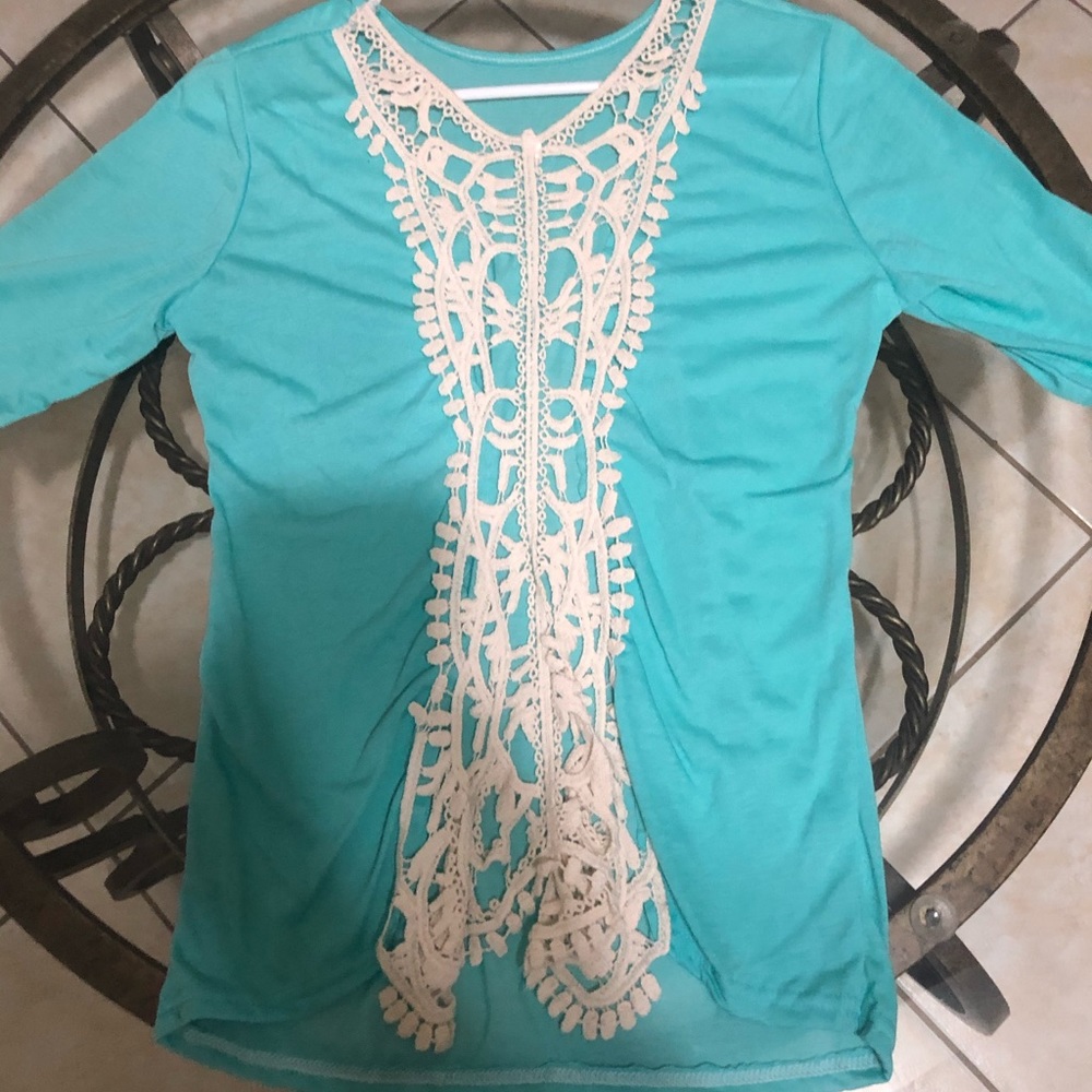 Women’s shirt